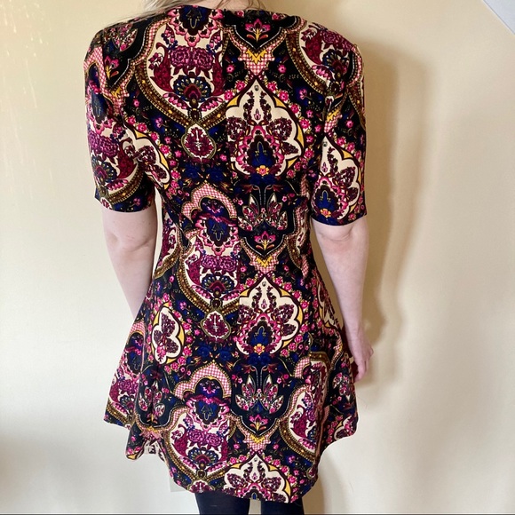 **SOLD** TOBI Bright Paisley Print Mini Dress Sz S - Picture 3 of 5